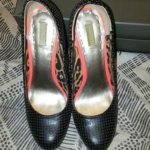 SOLD...Black Rachel Roy Heels